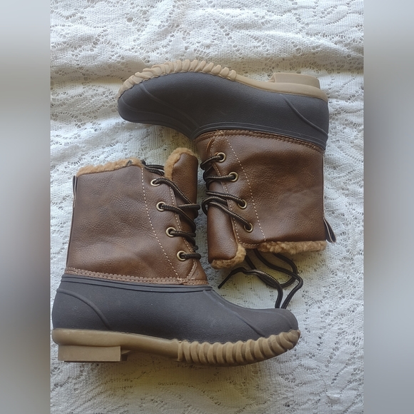 Nwt Fabkids Duck Boots Sz 1 - Picture 1 of 6